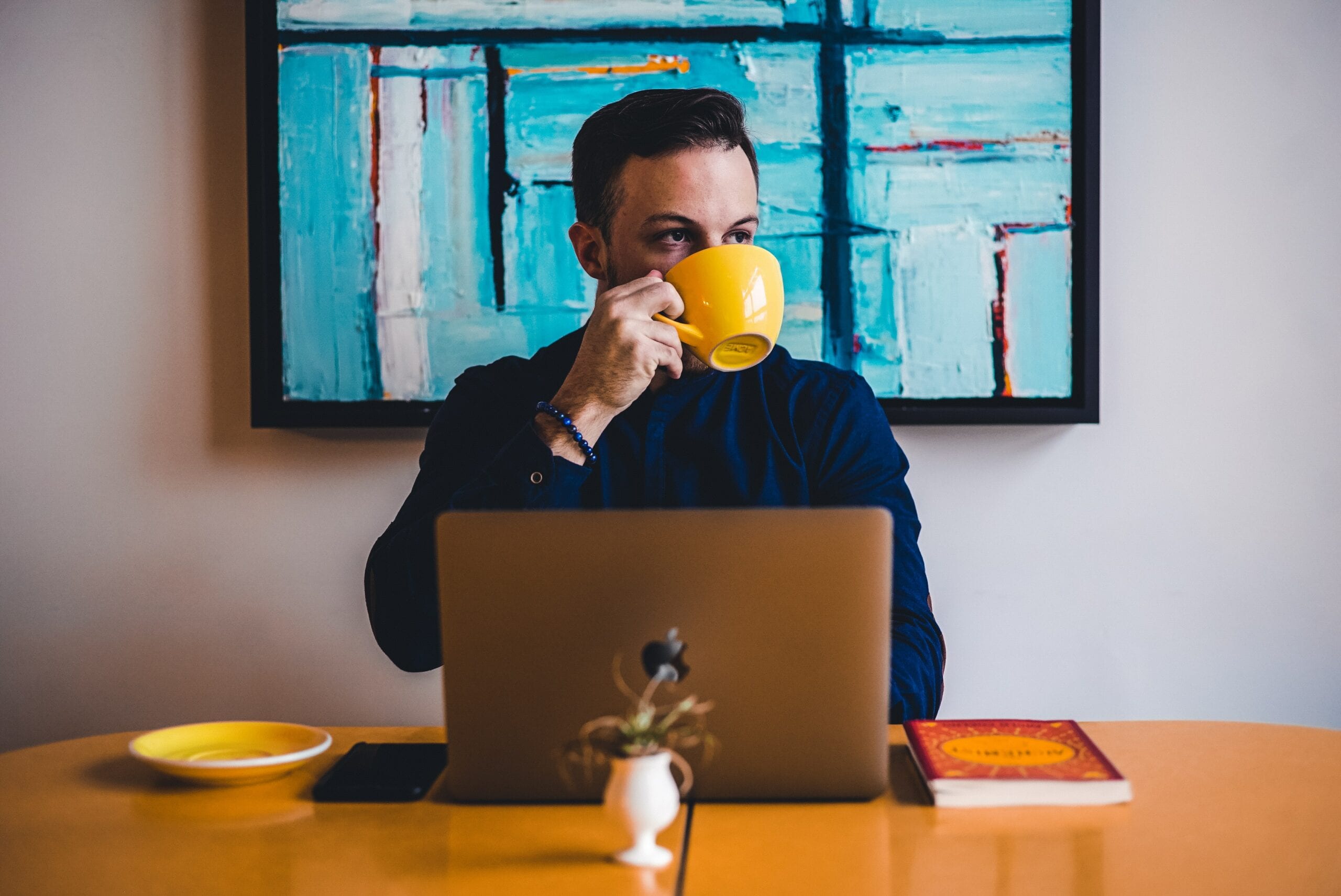 The Pros and Cons of Being A Digital Nomad