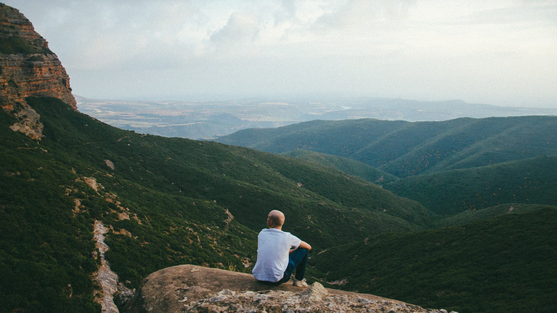 Virtual Fireside Chat: The Adventures of a Digital Nomad by Expertlead
