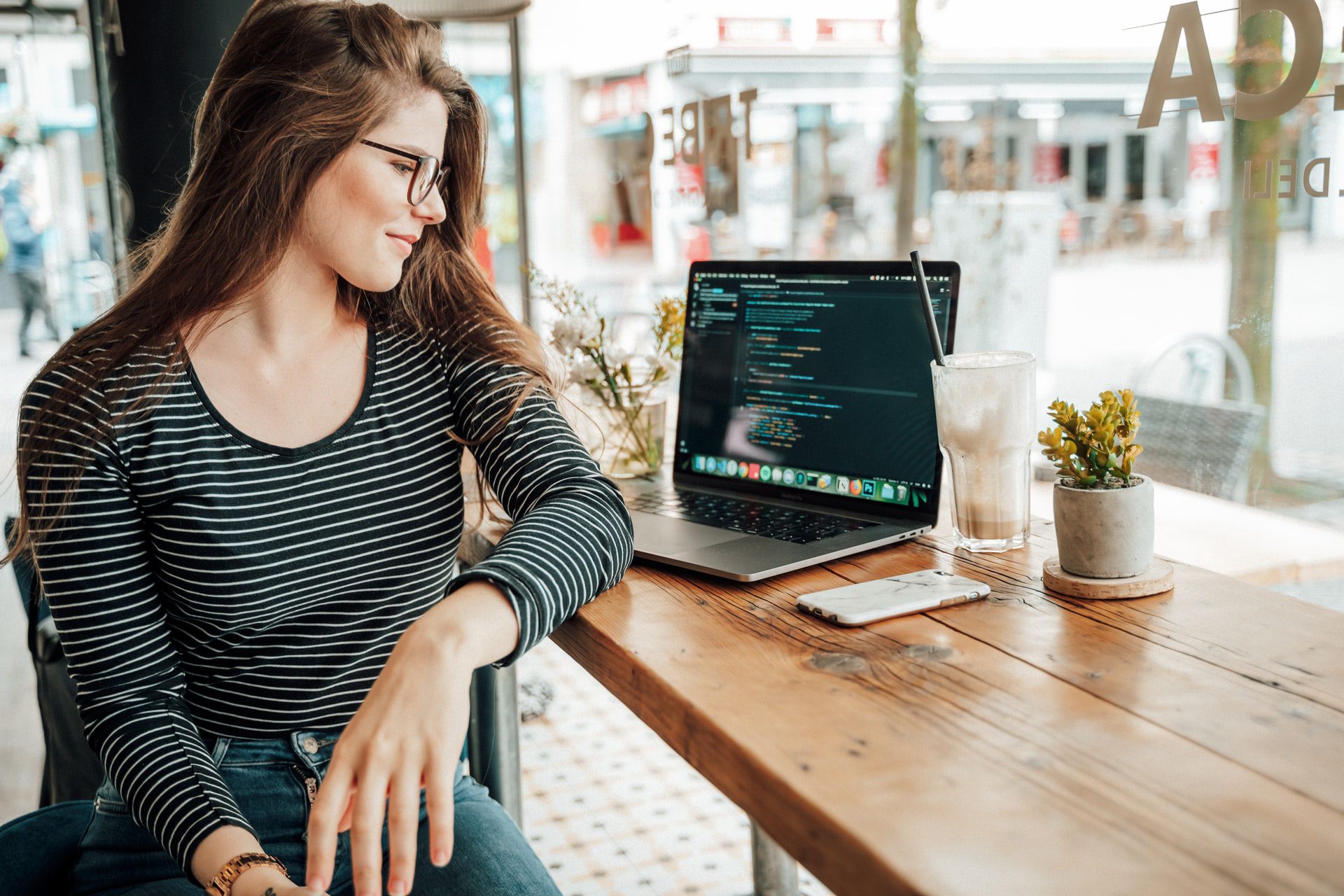 Why Investing in Employer Brand Pays Off For Remote Companies