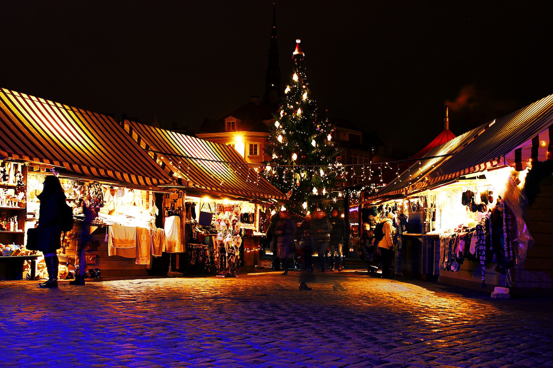 Essential Christmas Tips for Digital Nomads